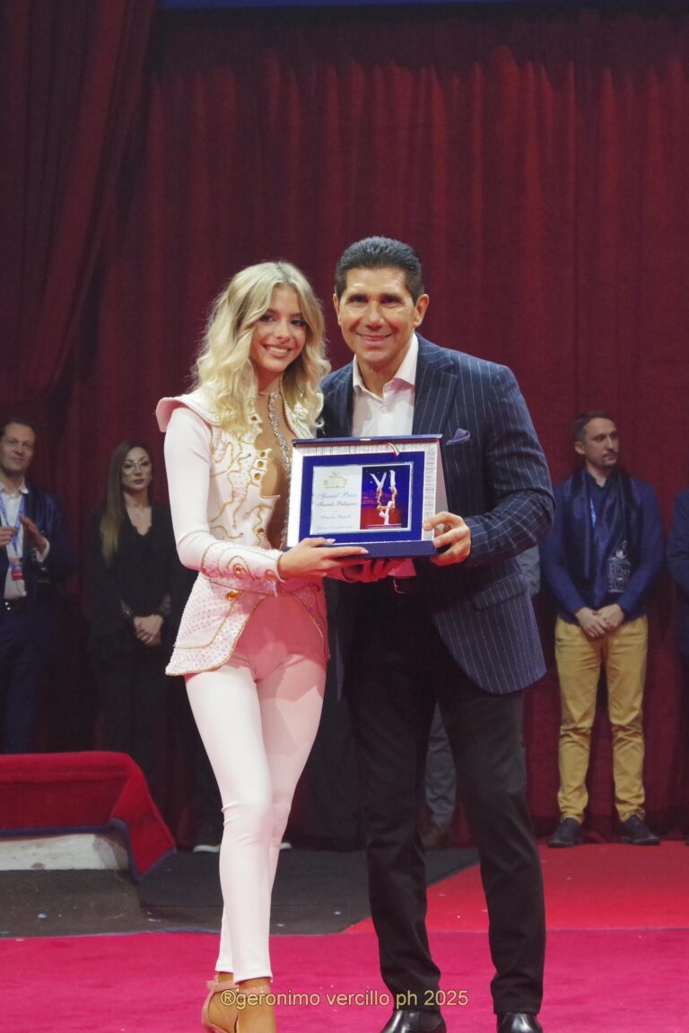8B. PREMIO FRATELLI PELLEGRINI A CLAUDIA RAPOLLI